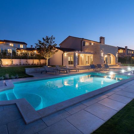 Mirana Luxury Villas Kavran Exterior photo