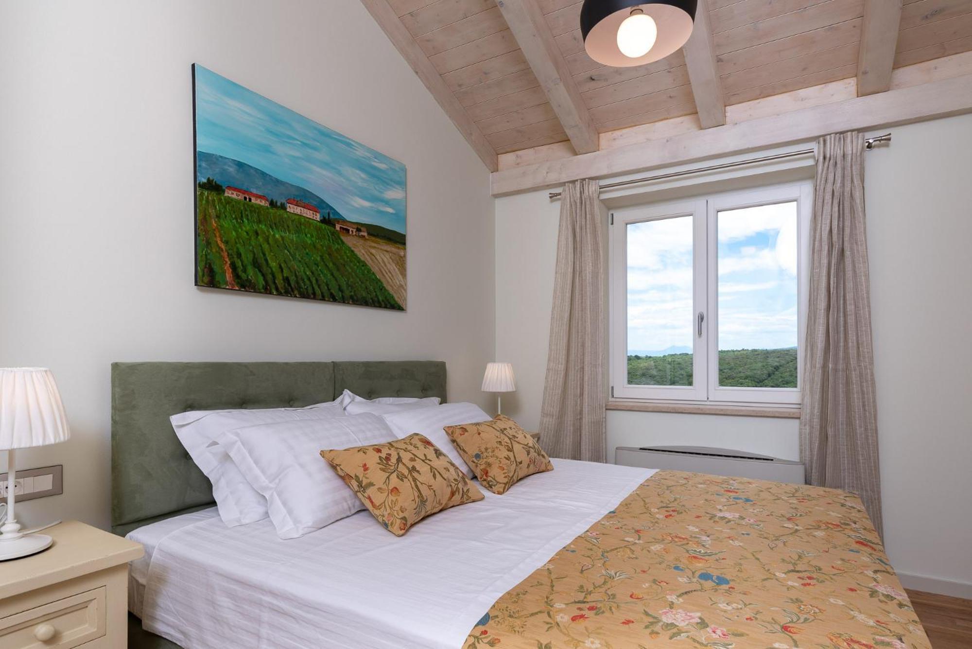 Mirana Luxury Villas Kavran Room photo