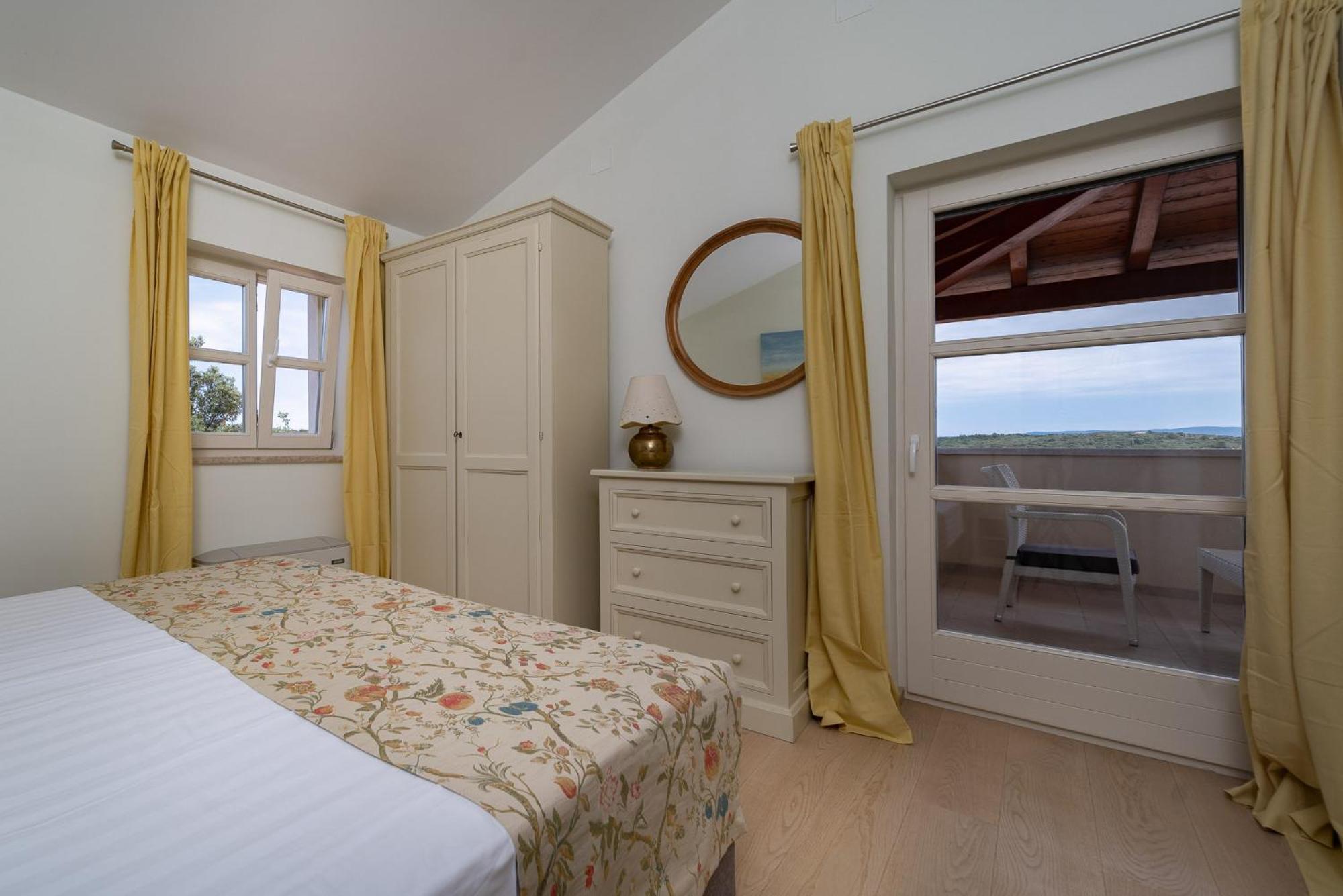 Mirana Luxury Villas Kavran Room photo
