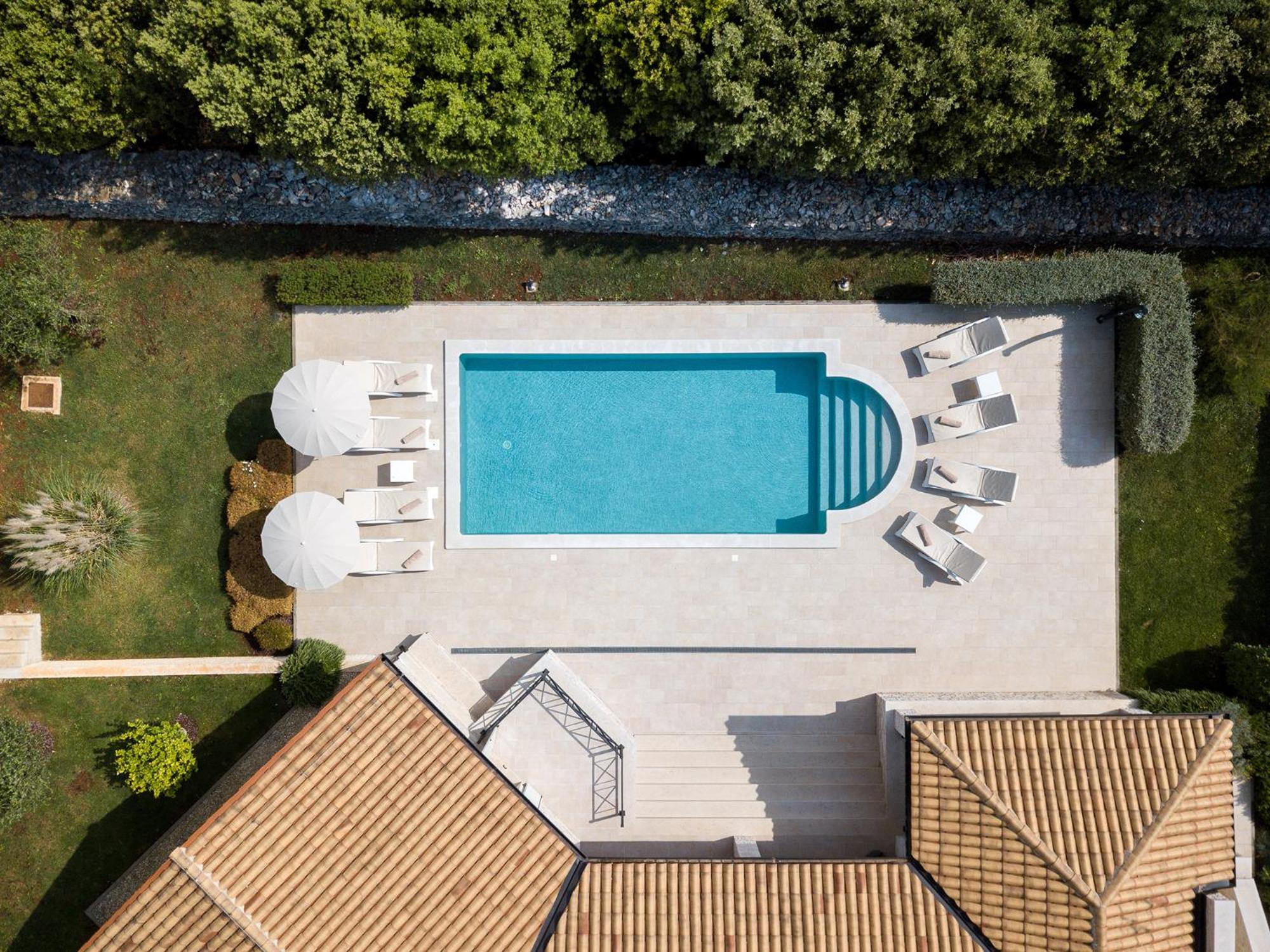 Mirana Luxury Villas Kavran Room photo