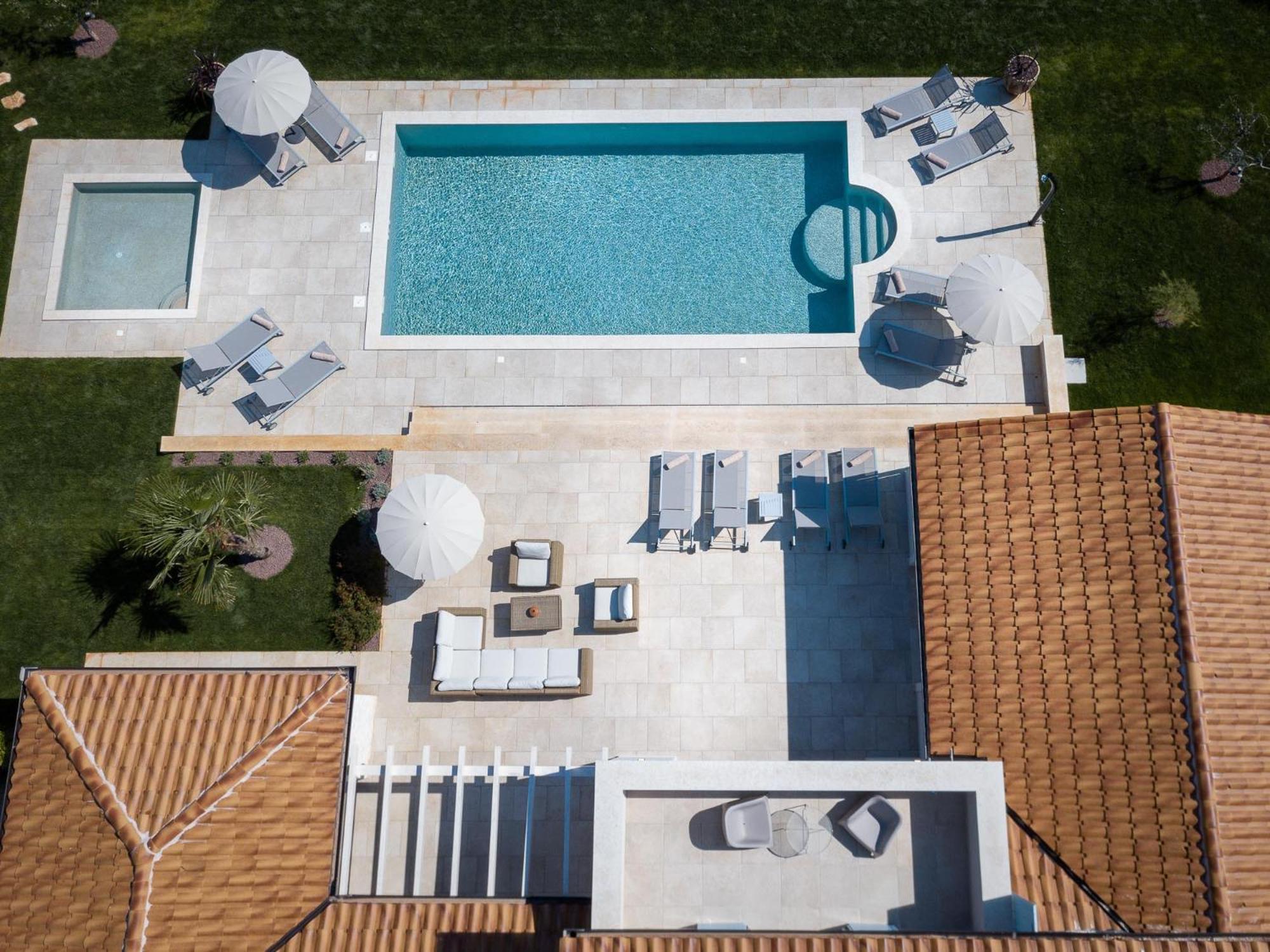 Mirana Luxury Villas Kavran Room photo