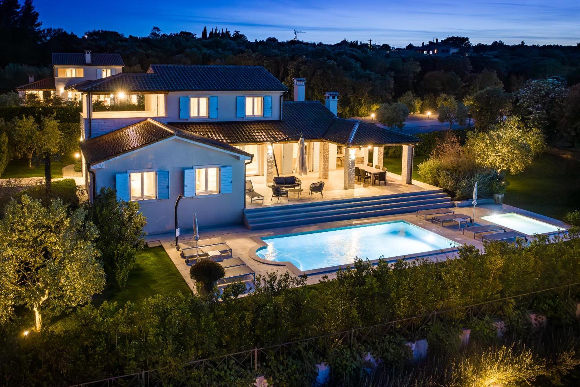 Mirana Luxury Villas Kavran Exterior photo